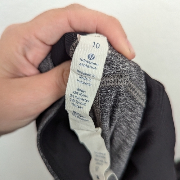 Lululemon two toned mesh crop 10 - Picture 4 of 4